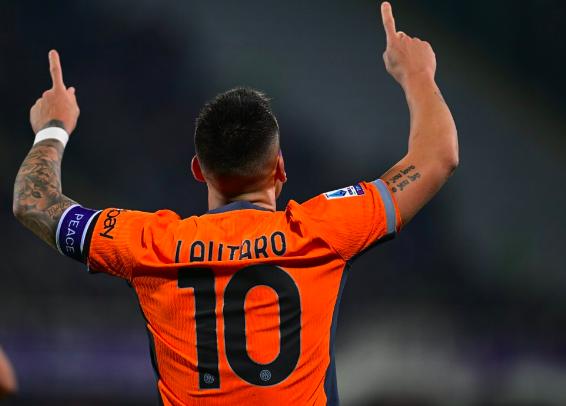  国际米兰客场绝杀佛罗伦萨，劳塔罗终场前头球制胜