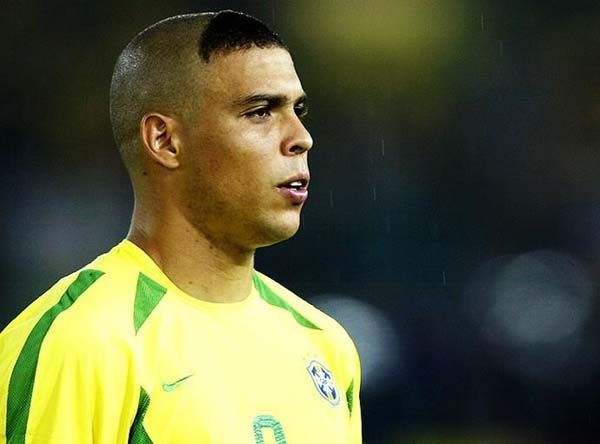  圣埃蒂安更衣室矛盾公开，队长炮轰教练组决策  