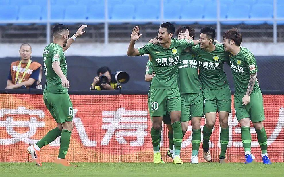  拜仁慕尼黑主场告捷，提前锁定半程冠军  